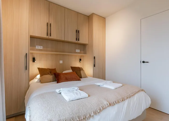 Luxury Seaview With Free Private Parking Apartment *