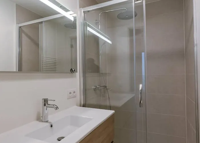 Luxury Seaview With Free Private Parking Apartment