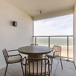 Luxury Seaview With Free Private Parking شقة *