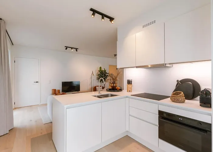 Luxury Seaview With Free Private Parking Apartment *