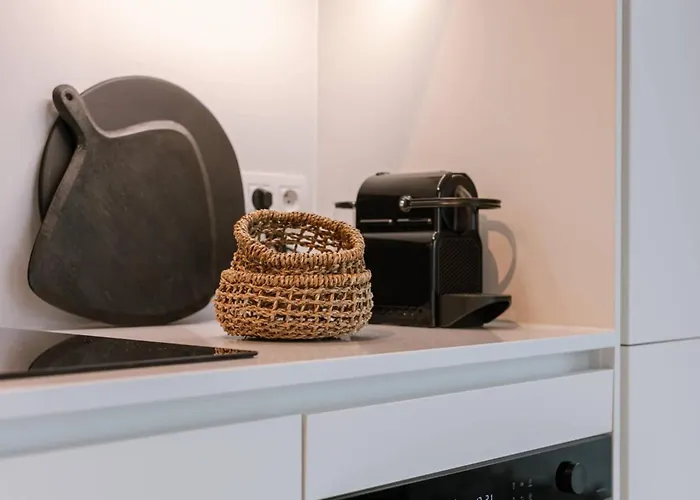 Luxury Seaview With Free Private Parking Apartment *